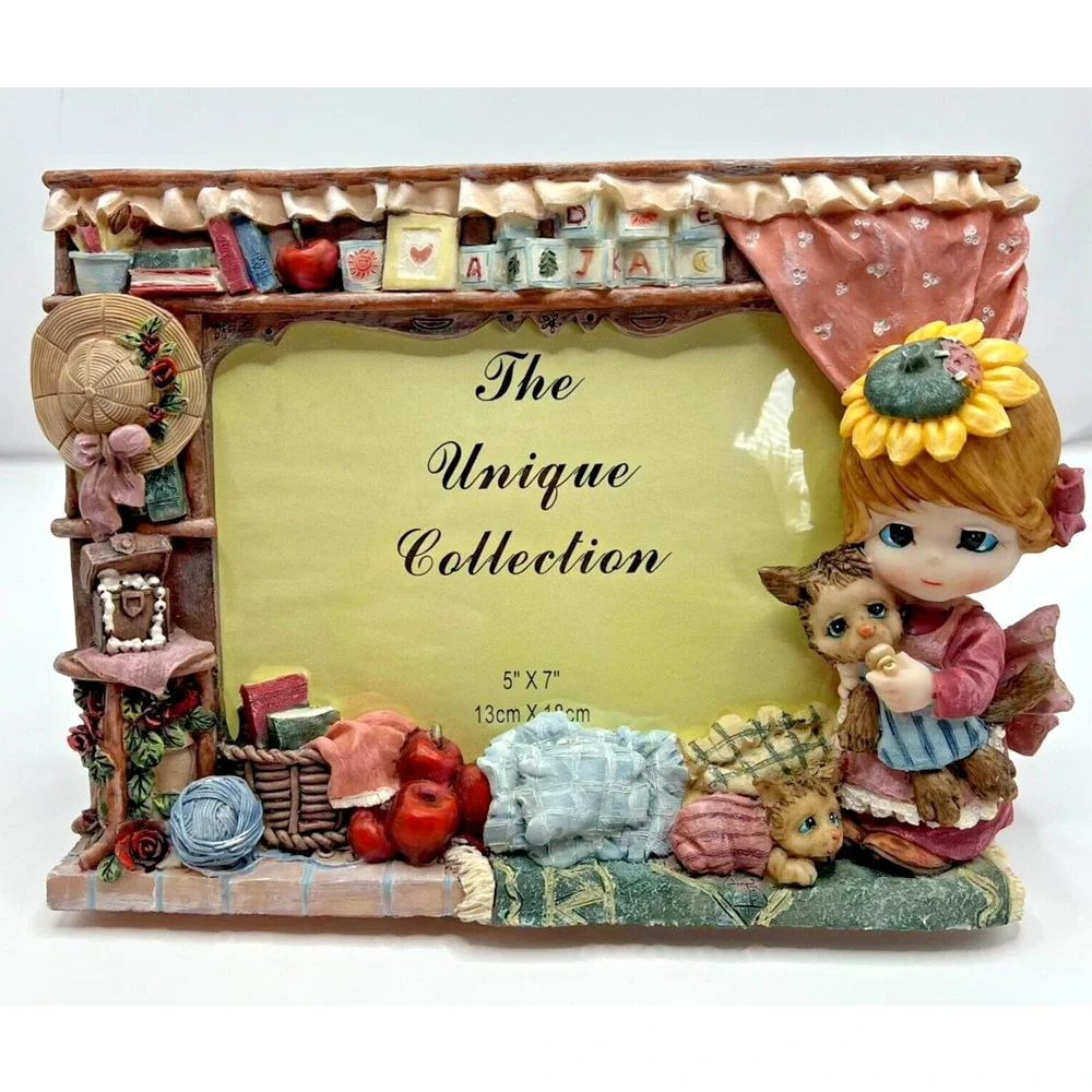 Montefiori Collection Italy Design Happy Resin 3D Photo Frame Girl w/Kittens 5x7